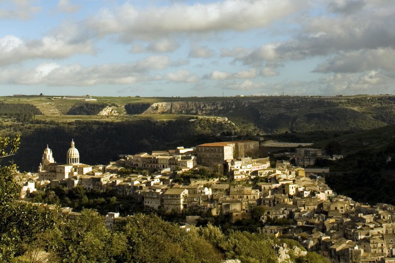 Bed and Breakfast Giumbabulla Luxury House Ragusa Zewnętrze zdjęcie